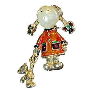 0018 VINTAGE GOLD TONE FAUX PEARL RED GREEN ENAMEL LITTLE GIRL TEDDY BEAR BROOCh